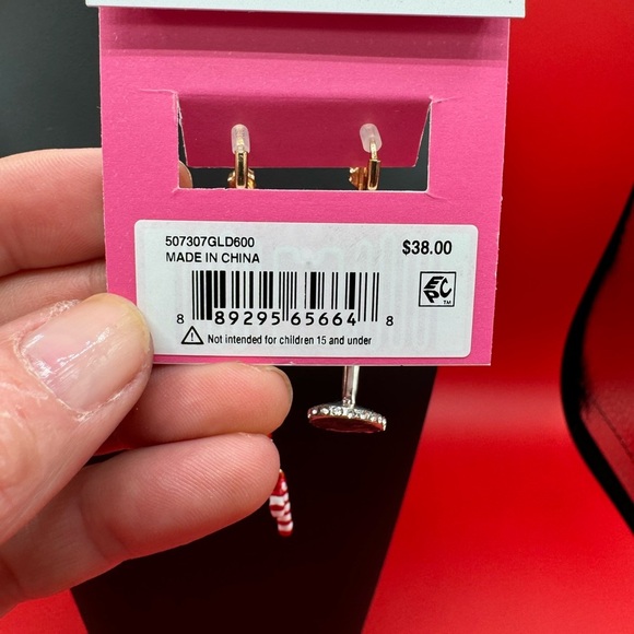 AUTHENTIC NWT Betsey Johnson Christmas mismatched dangle earrings - Picture 4 of 5